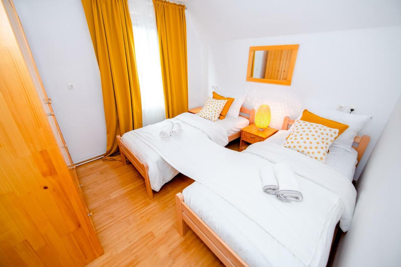 Apartment With View Жировница Экстерьер фото